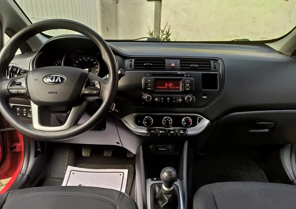 Kia Rio cena 29900 przebieg: 130000, rok produkcji 2015 z Skaryszew małe 232